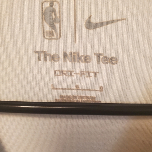 Nike Toronto Raptors Large Shirt - Picture 3 of 3